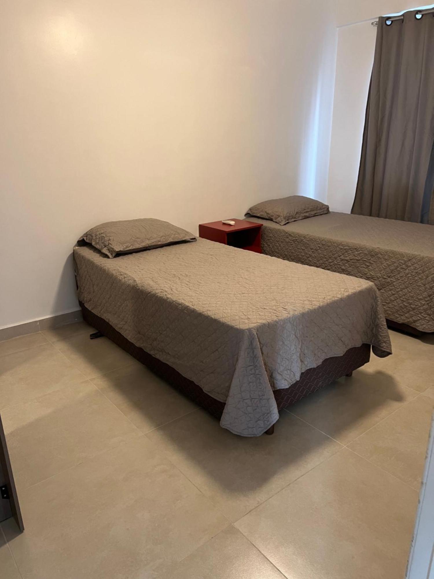 Dois Quartos Seis Pessoas Apartamento