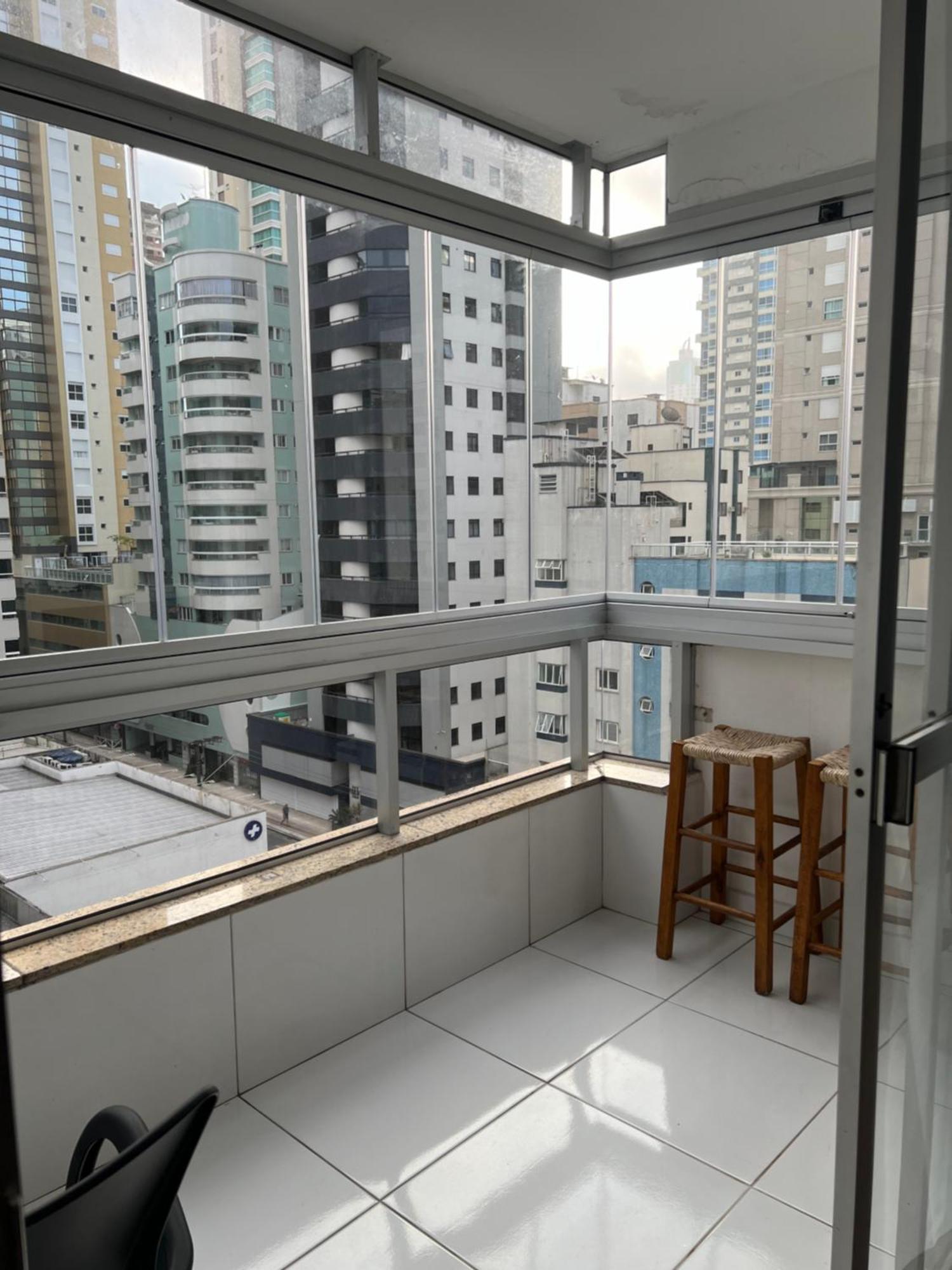 Apartamento Dois Quartos Seis Pessoas *
